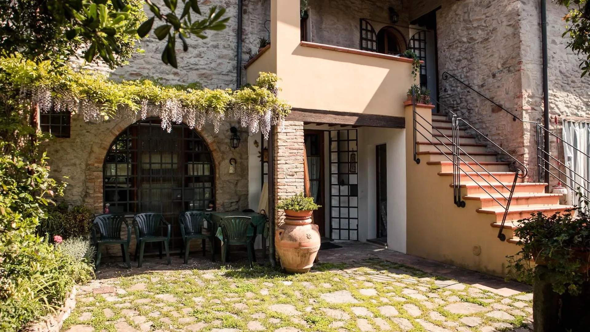 Hostel Social Garden - Sharing Room Calci
