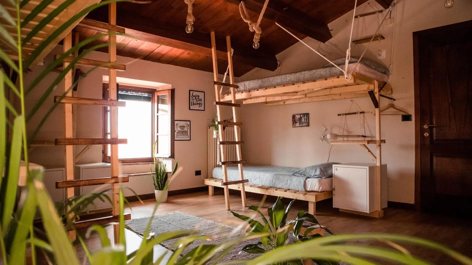 Social Garden - Sharing Room location